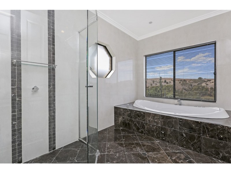 33 Carpentaria Way, Hewett SA 5118