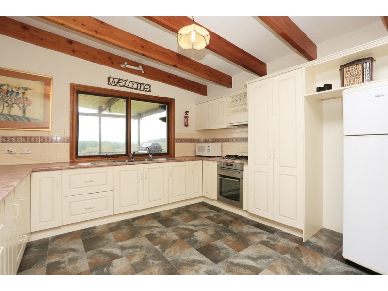 Lot 144 Whiteman Road/Pine Vale Drive, Williamstown SA 5351