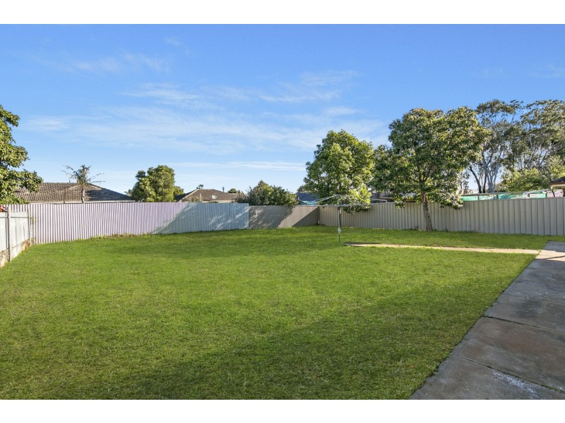 10 Russell Street, Evanston Park SA 5116
