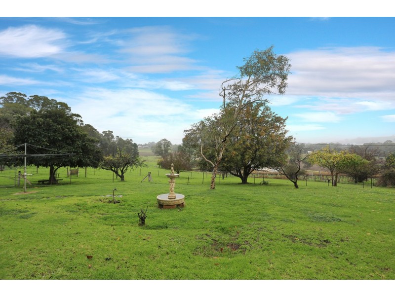 Lot 144 Whiteman Road/Pine Vale Road, Williamstown SA 5351