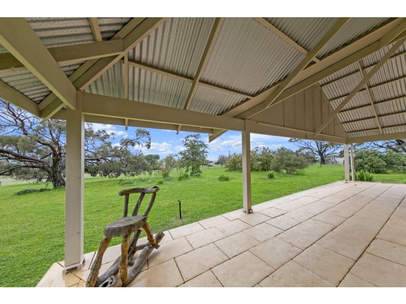 557 Days Hill Road via Salter Springs, Tarlee SA 5411
