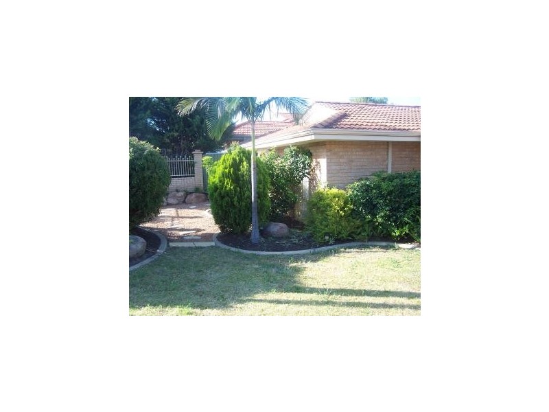 50 Jackson Avenue, Winthrop WA 6150