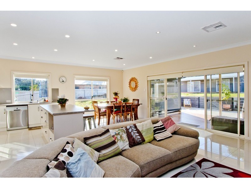 15 Derwent Avenue, Magill SA 5072