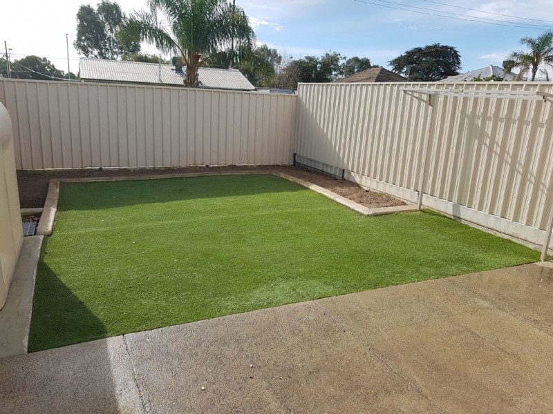 24 Melrose Avenue, Clearview SA 5085