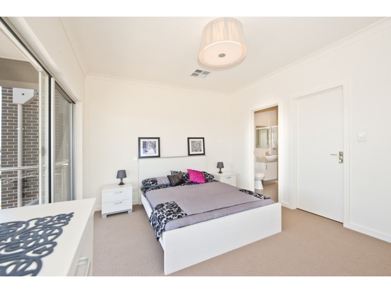 84A-86B Cascades Drive, Mawson Lakes SA 5095