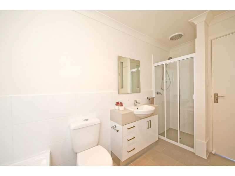 84A-86B Cascades Drive, Mawson Lakes SA 5095