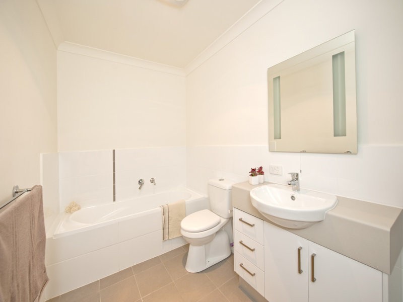 86B Cascades Drive, Mawson Lakes SA 5095