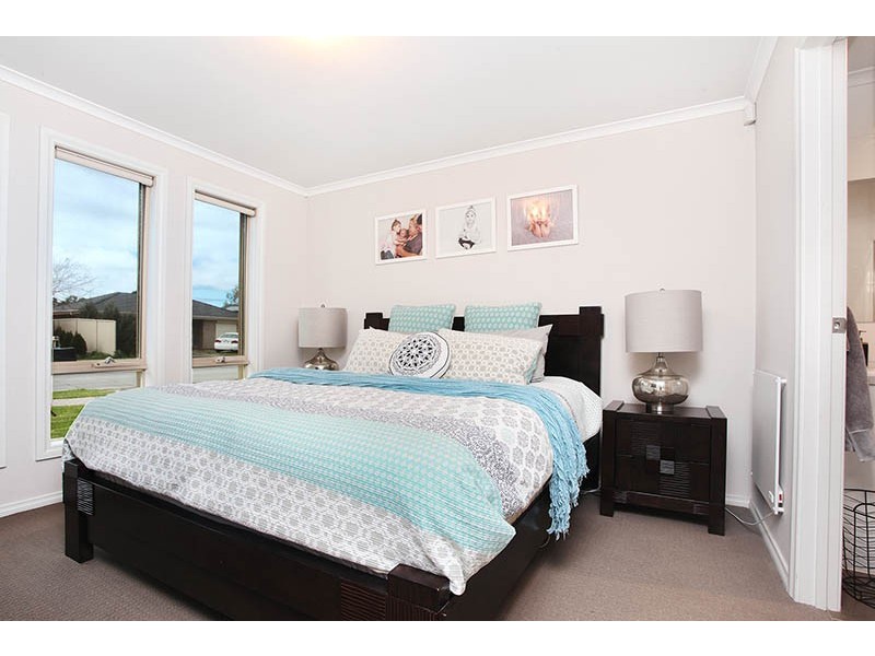 6 Melvina Road, Paralowie SA 5108