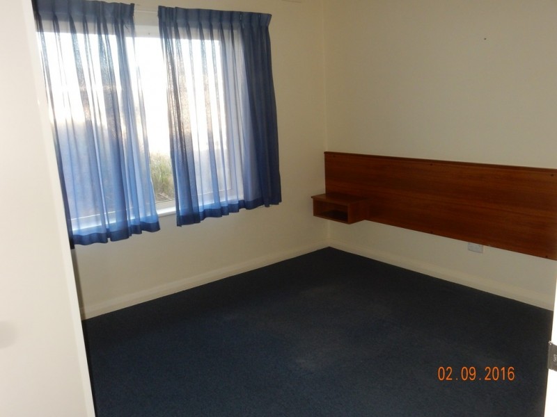33 North Esplanade, Glenelg North SA 5045
