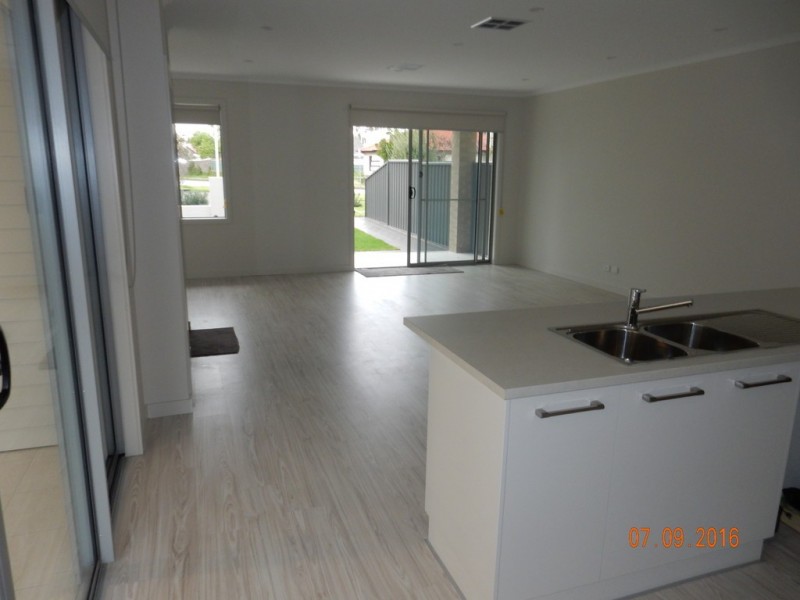 2-11 Aroona Place, Glenelg North SA 5045