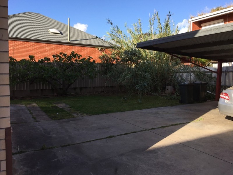 1/2 Deans Road, Campbelltown SA 5074