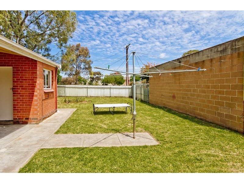 1/2 Janet Street, Campbelltown SA 5074
