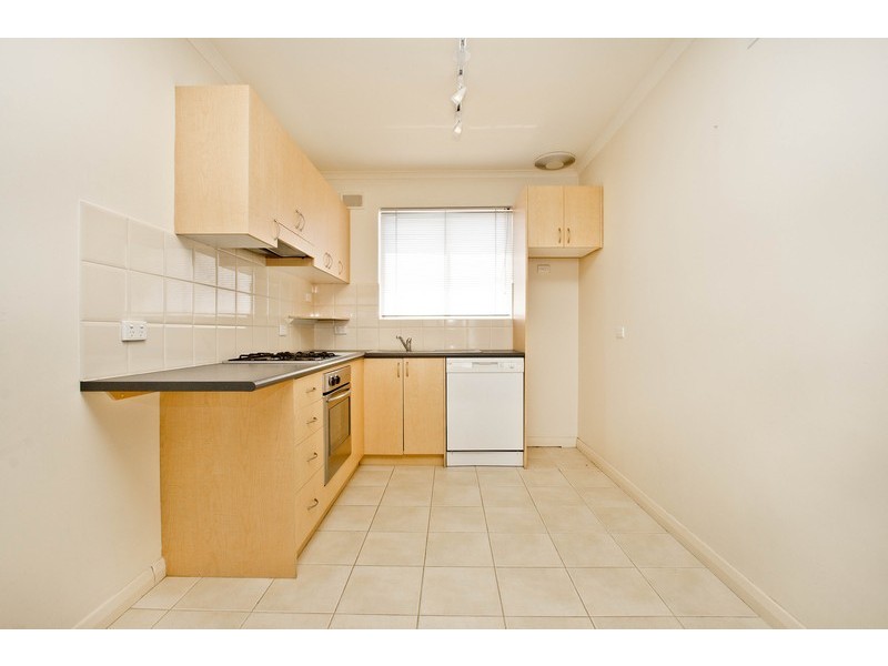 18/33 North Esplanade, Glenelg North SA 5045