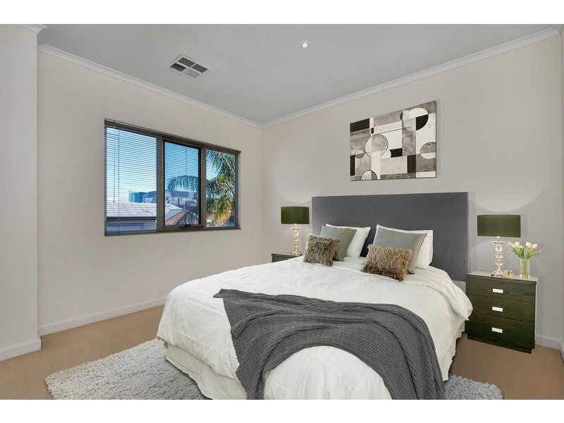 12/131 Gray Street, Adelaide SA 5000