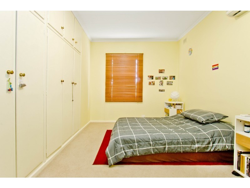 21 Raggatt Crescent, Mitchell Park SA 5043