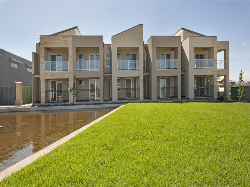 2/83 Augustine Street, Mawson Lakes SA 5095