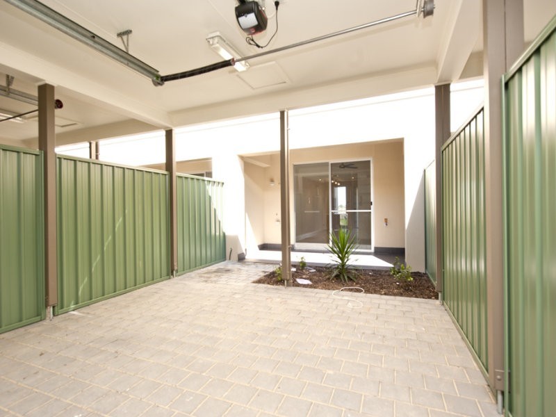 2/83 Augustine Street, Mawson Lakes SA 5095