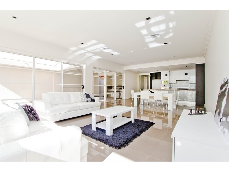 9a Prinse Street, West Beach SA 5024