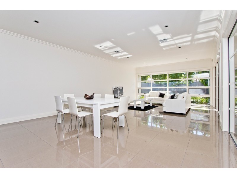 9a Prinse Street, West Beach SA 5024