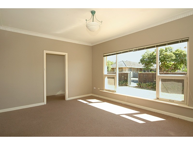 17 Fife Street, Vale Park SA 5081