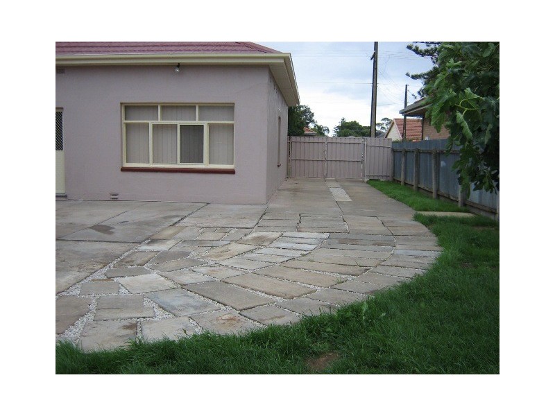 11 Kintore Avenue, Kilburn SA 5084