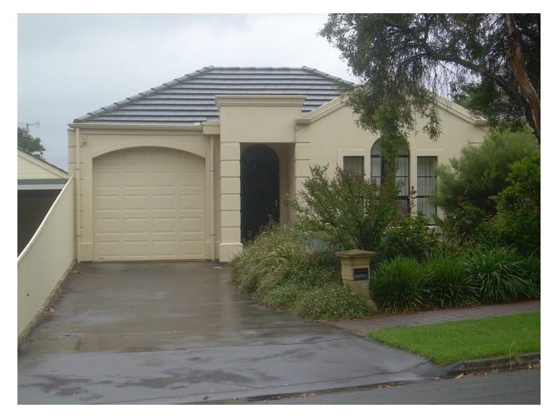 9a Rita Avenue, Rostrevor SA 5073