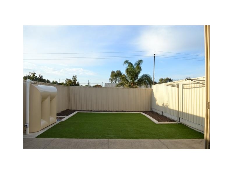 24 Melrose Avenue, Clearview SA 5085