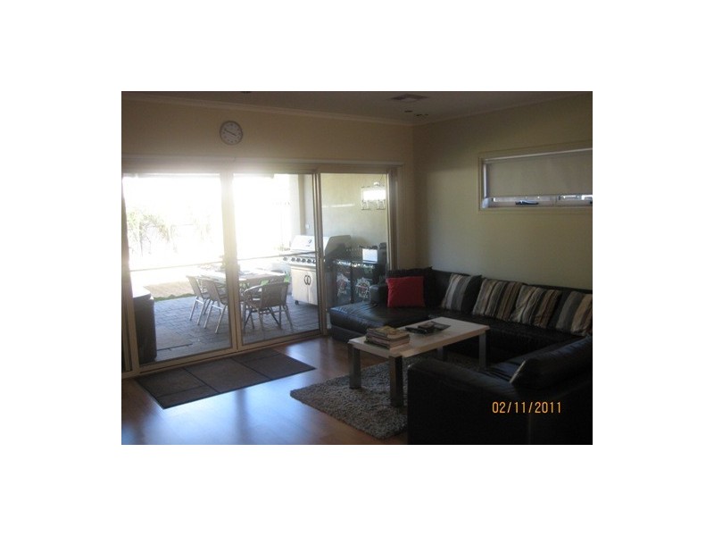 9a Meadow Avenue, Campbelltown SA 5074
