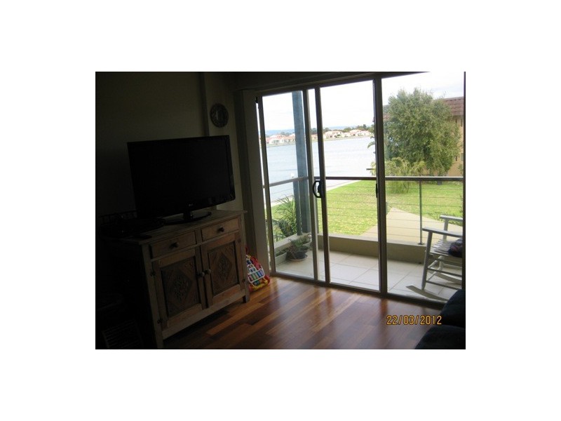 16/74 Military Road, Tennyson SA 5022