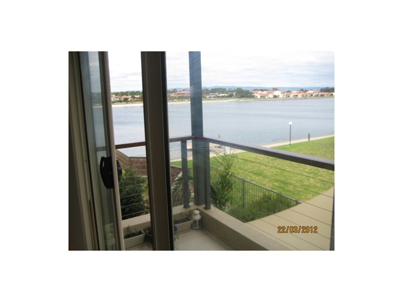 16/74 Military Road, Tennyson SA 5022