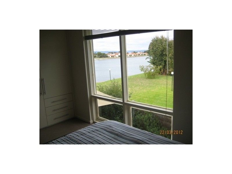 16/74 Military Road, Tennyson SA 5022