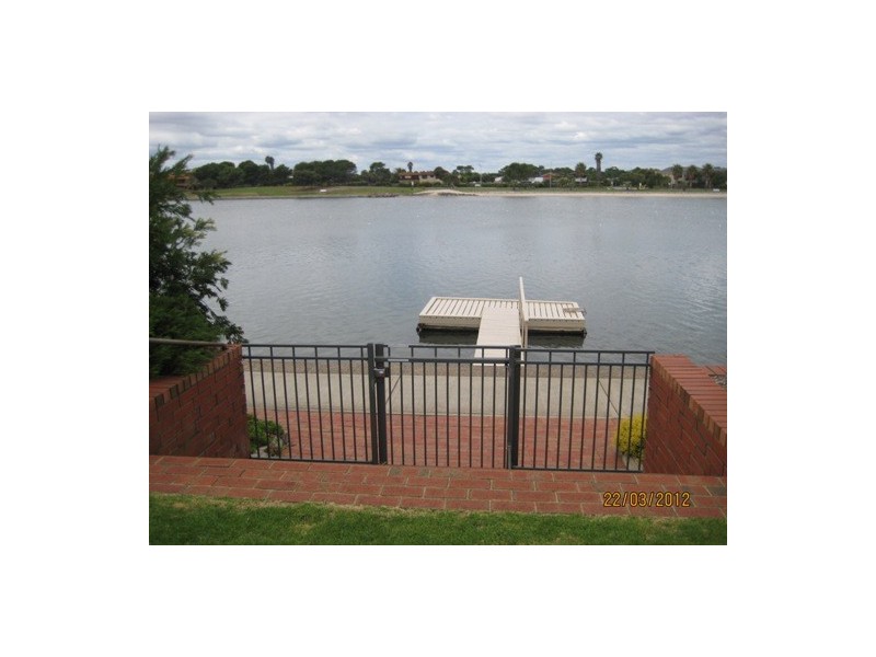 16/74 Military Road, Tennyson SA 5022