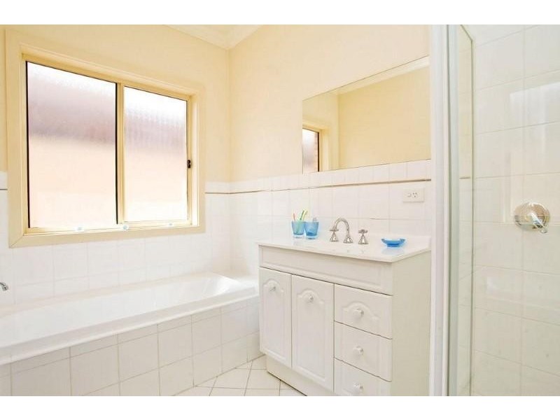 18A Farncomb Rd, Fulham SA 5024