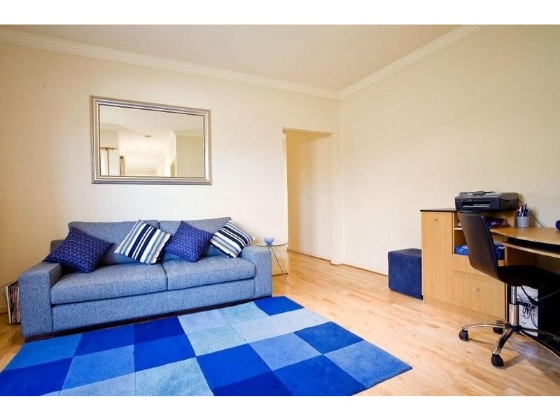 18A Farncomb Rd, Fulham SA 5024