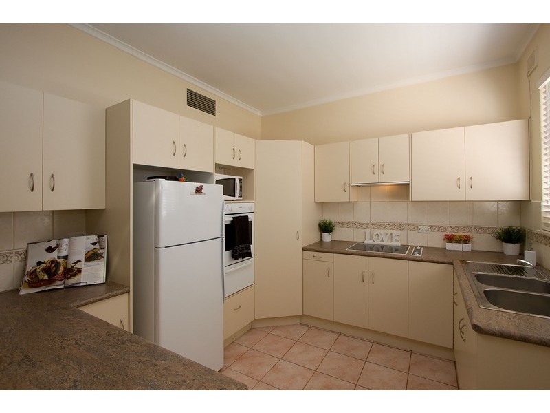 5-1 Raymond Grove, Glenelg SA 5045