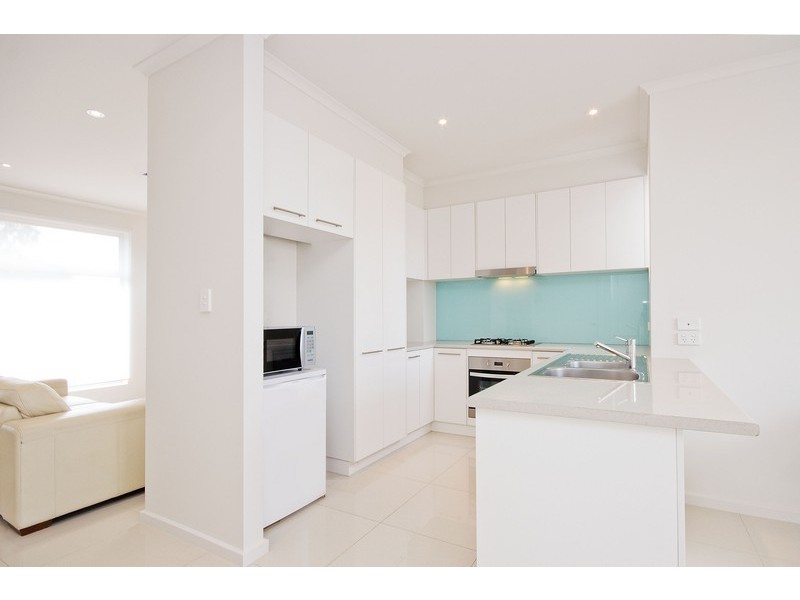 27 Parsons Grove, Park Holme SA 5043