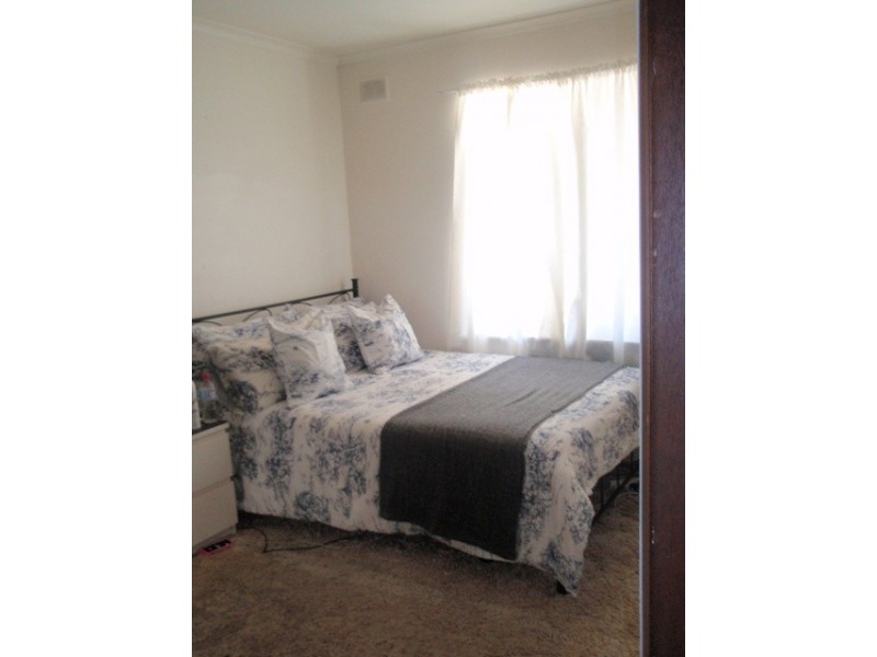 33 Waikerie Avenue, Hope Valley SA 5090