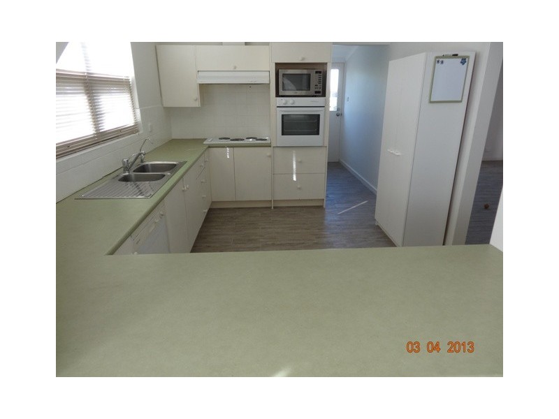 4 Knowles Crescent, Marino SA 5049