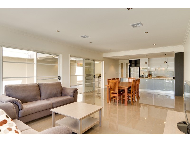 9 Prinse Street, West Beach SA 5024