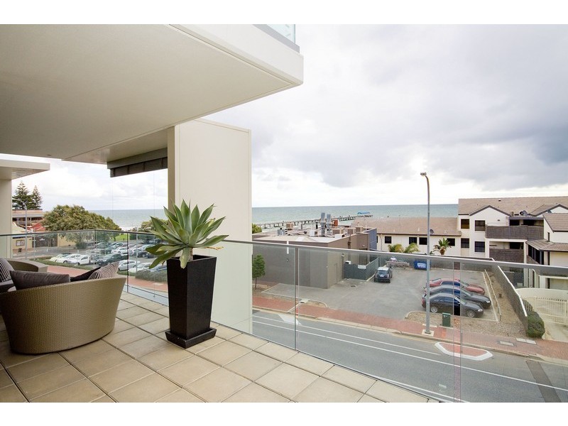 202/356 Seaview Road, Henley Beach SA 5022