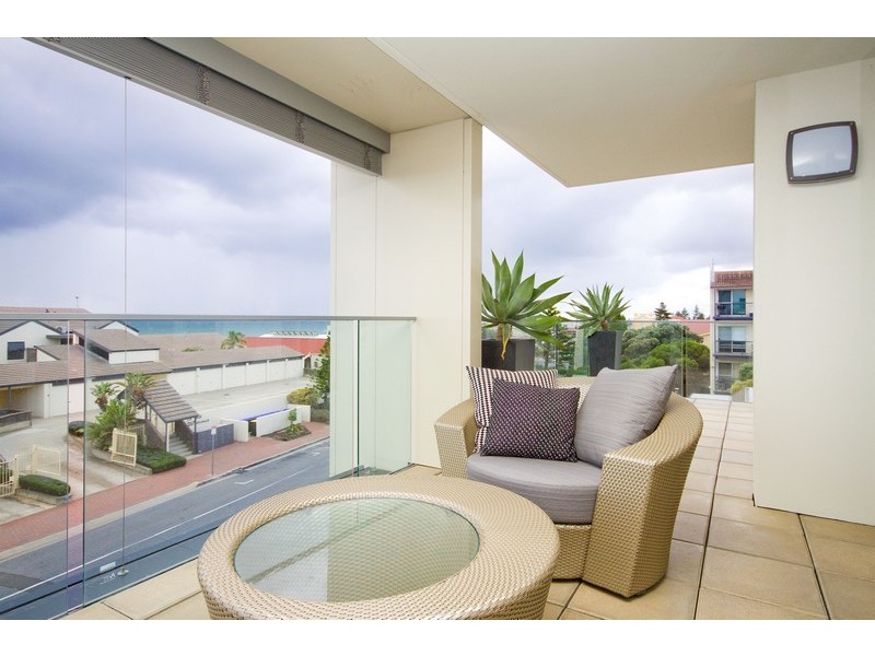 202/356 Seaview Road, Henley Beach SA 5022
