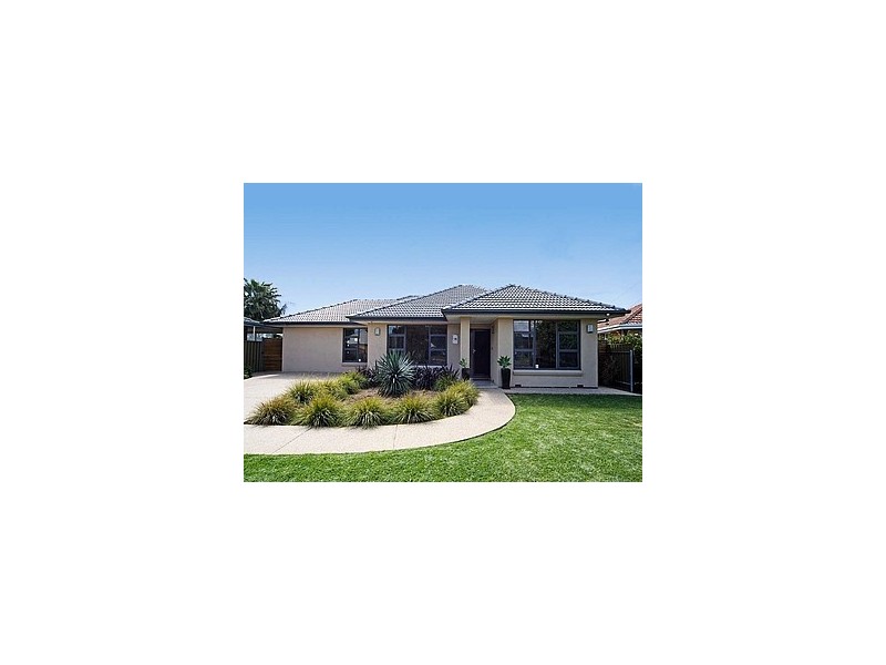 10 Winston Crescent, West Beach SA 5024