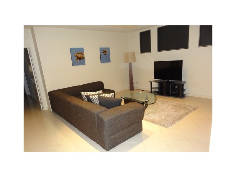 2/7 North Esplanade, Glenelg SA 5045