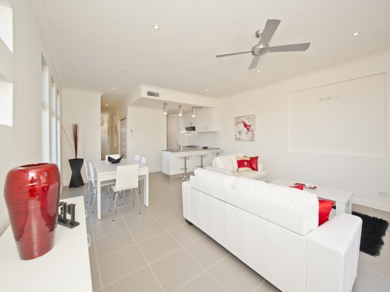 84B  Cascade Drive, Mawson Lakes SA 5095
