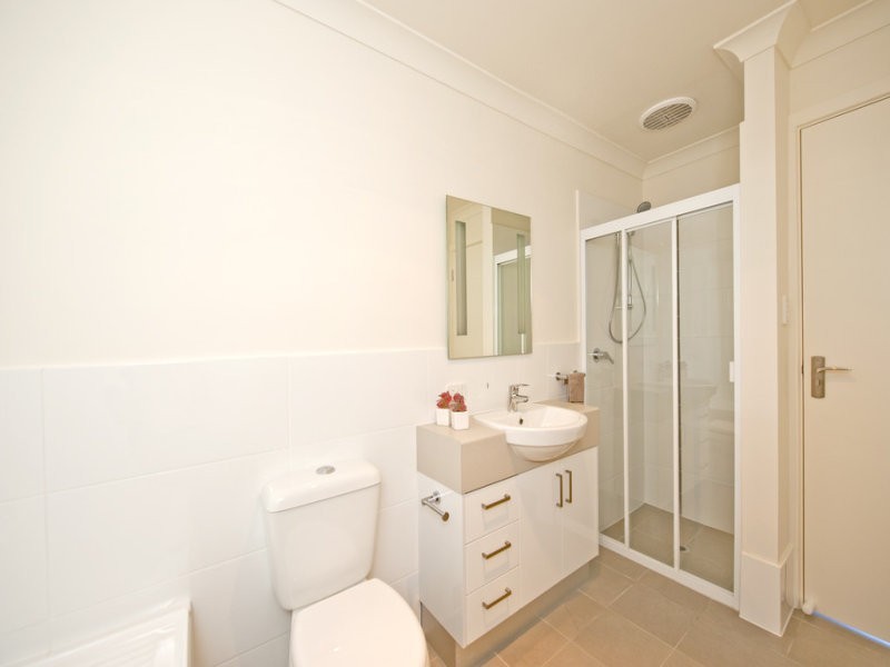 84B  Cascade Drive, Mawson Lakes SA 5095