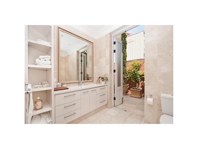 L6 /18-20 Grenfell Street, Adelaide SA 5000