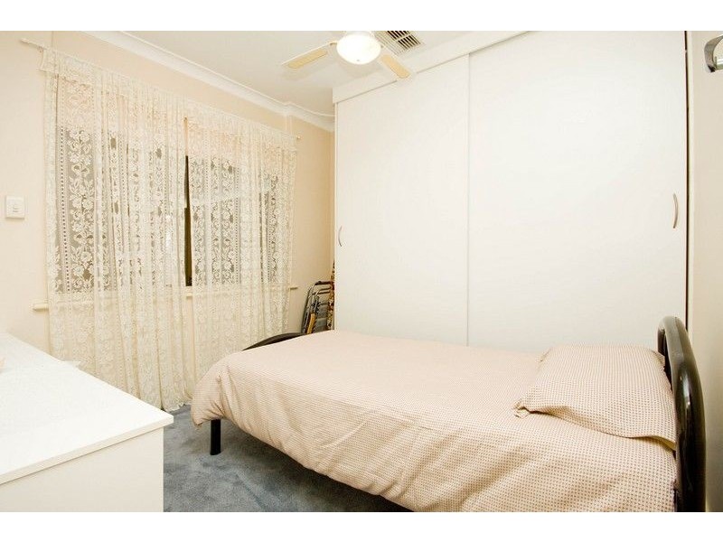 48 Nilpena Ave, Park Holme SA 5043