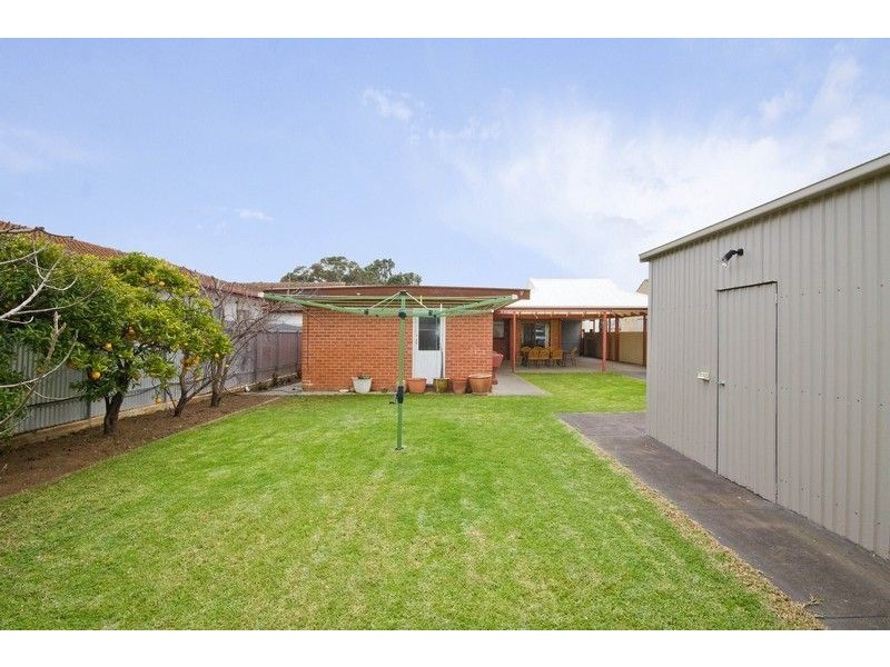 48 Nilpena Ave, Park Holme SA 5043