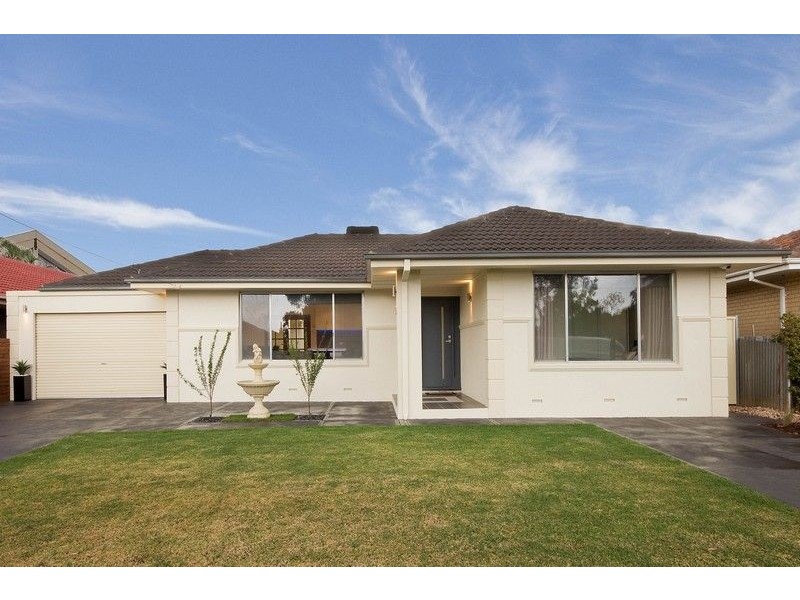 8 Shaun Crescent, Mitchell Park SA 5043