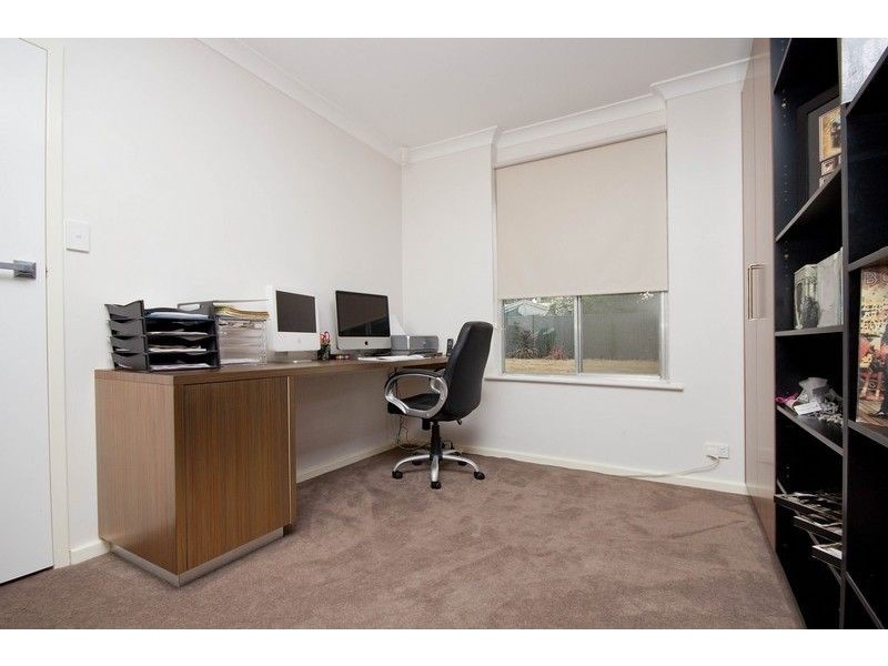 8 Shaun Crescent, Mitchell Park SA 5043